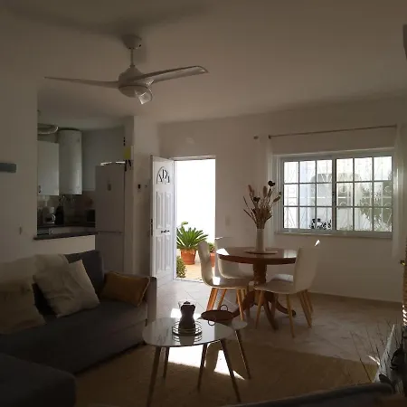 Lorarno * Carvoeiro (Lagoa)