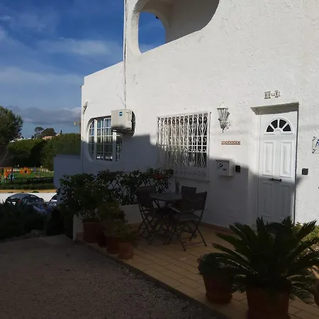 Lorarno Apartment
